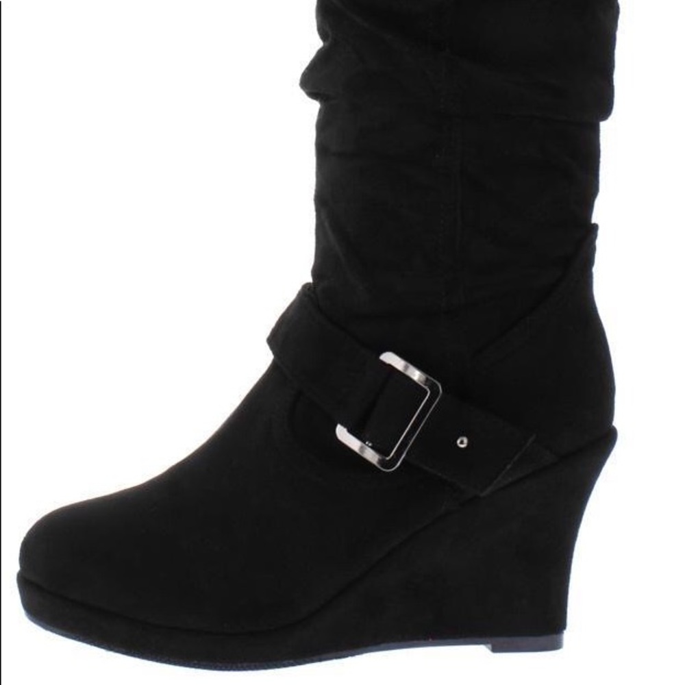 New Buckled Wedge Boots